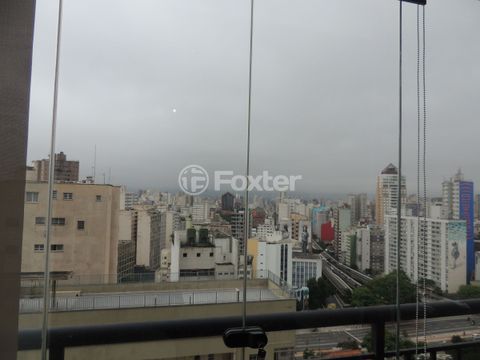 Image 4 - 845246
