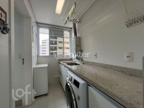Image 9 - 845256