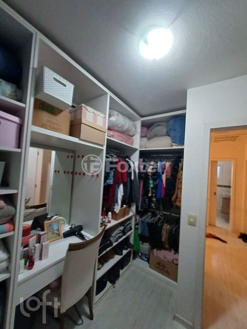 Image 8 - 845306