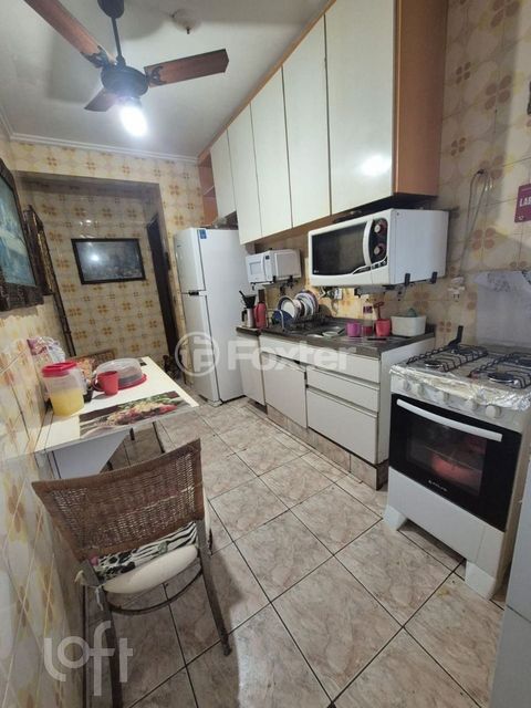 Image 10 - 845656