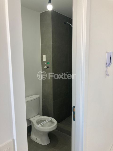 Image 2 - 845732