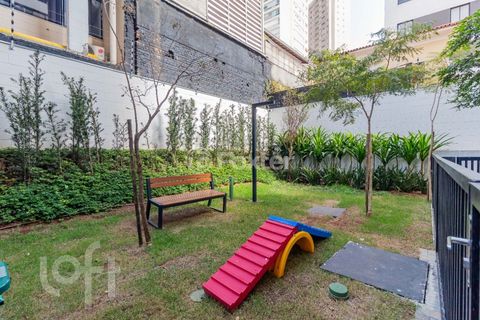 Image 18 - 845757