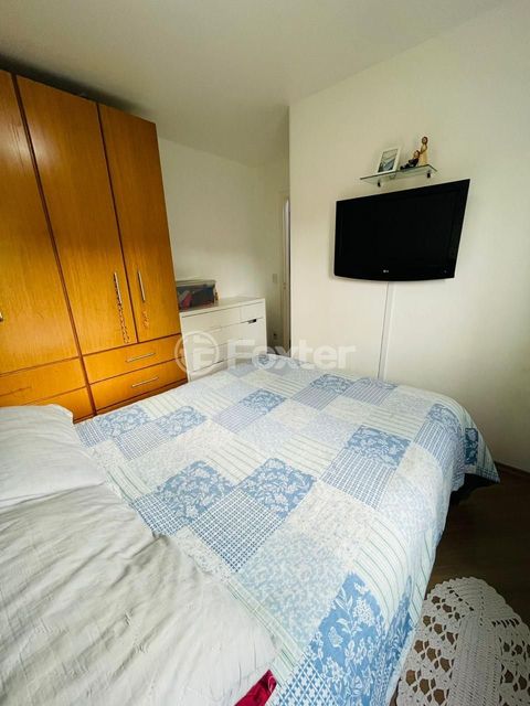 Image 7 - 845822