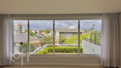 Image 17 - 845826