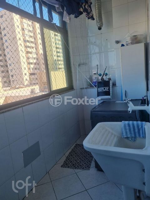 Image 6 - 845971
