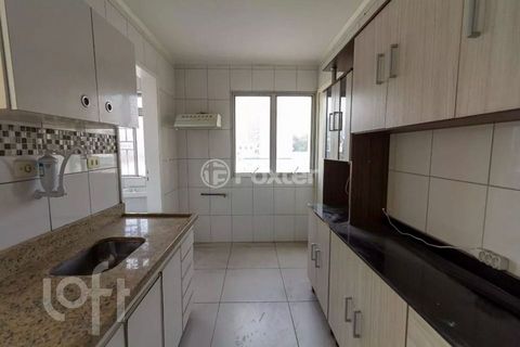 Image 6 - 845992