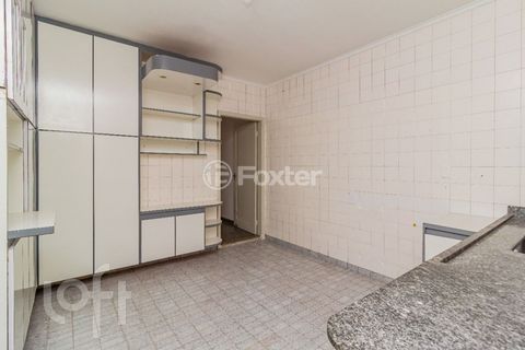 Image 7 - 846080