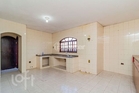 Image 8 - 846086