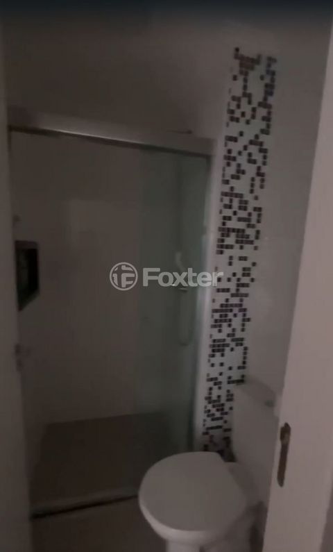 Image 6 - 846345
