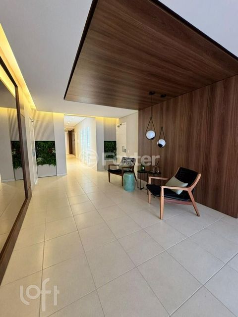 Image 3 - 846363