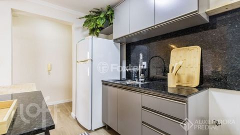 Image 8 - 846400