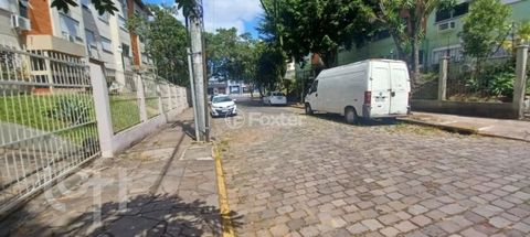 Image 8 - 846460