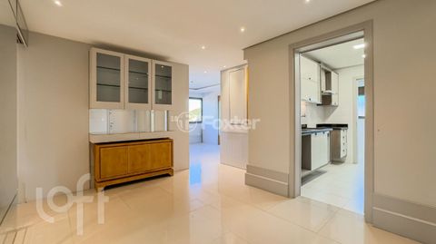 Image 10 - 846707