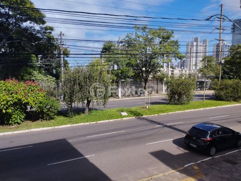 Image 3 - 846784