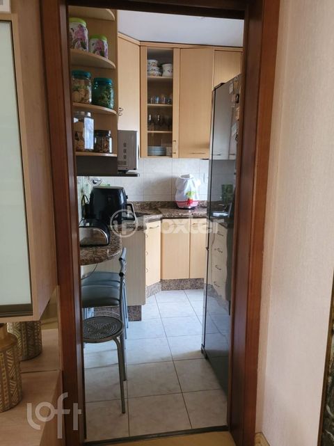 Image 10 - 846887