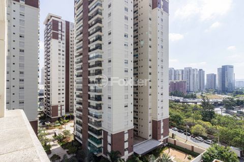 Image 4 - 847318
