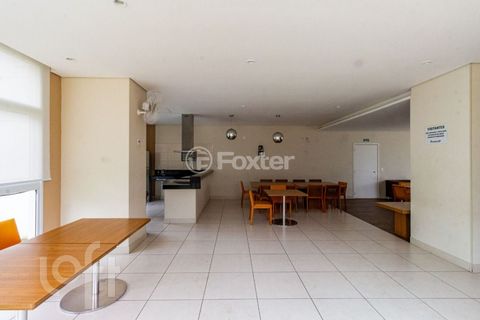 Image 17 - 847411