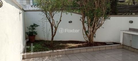 Image 6 - 847459