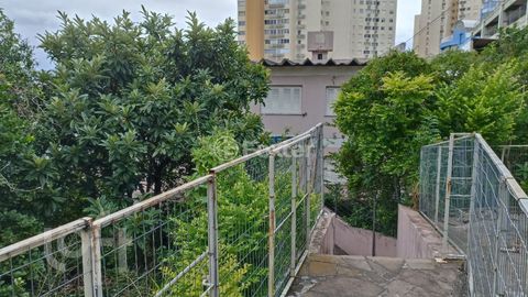 Image 5 - 847580