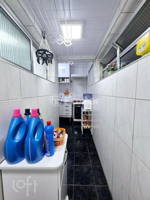 Image 11 - 847645