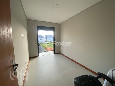 Image 11 - 847786