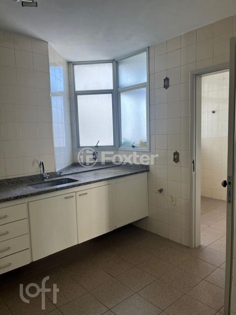 Image 8 - 847805