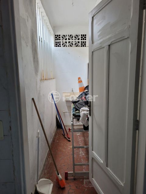 Image 3 - 847828