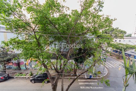 Image 9 - 847963