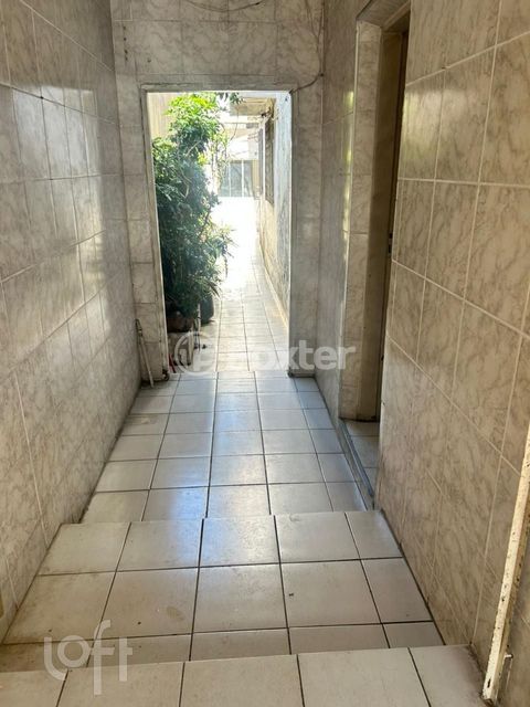 Image 9 - 847991