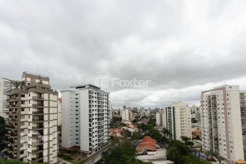 Image 7 - 848008