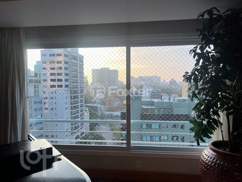 Image 10 - 848034