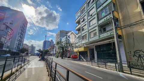 Image 5 - 848035