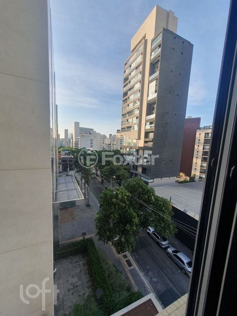 Image 0 - 848040