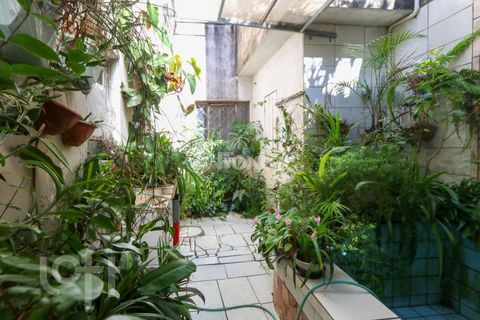 Image 19 - 848077