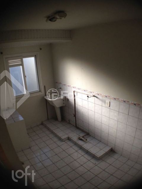 Image 9 - 848113