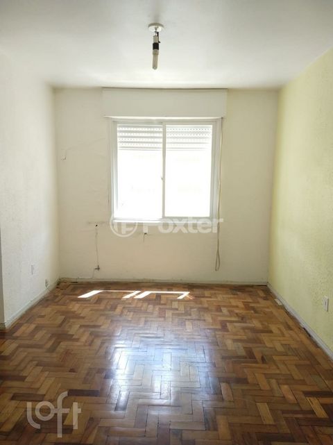 Image 3 - 848128