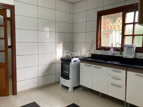 Image 12 - 848157