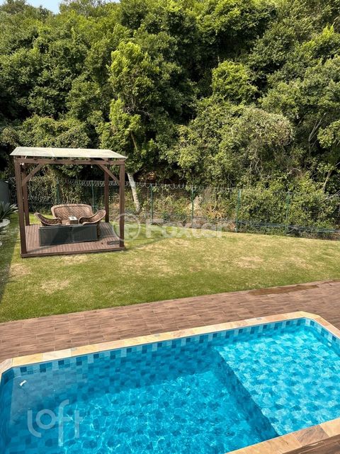 Image 1 - 848279