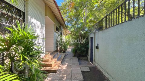 Image 5 - 848351