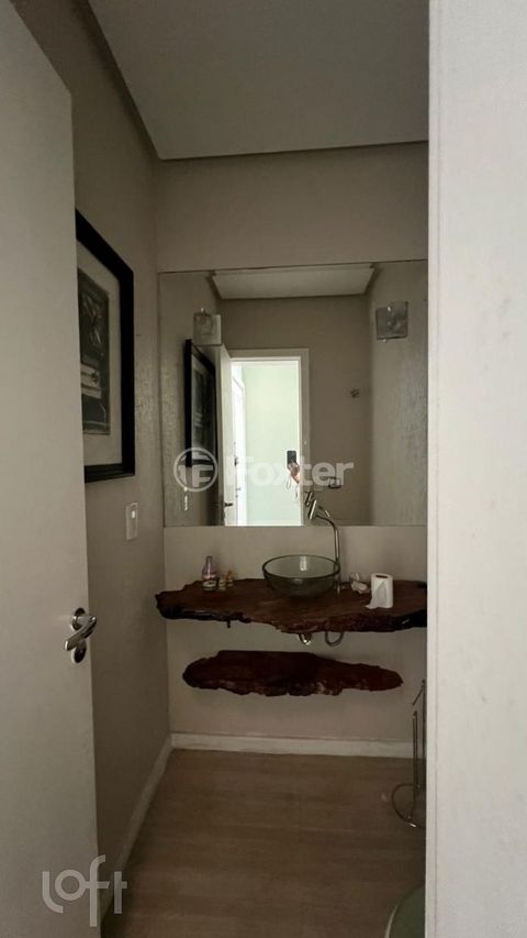 Image 3 - 848354