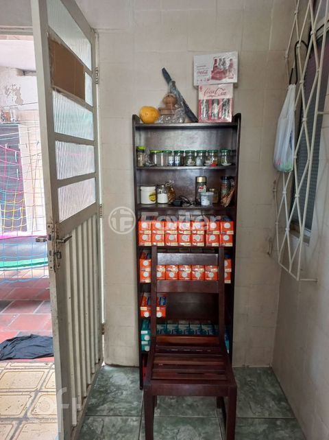 Image 7 - 848596