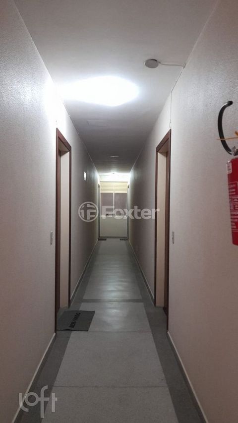 Image 10 - 848743