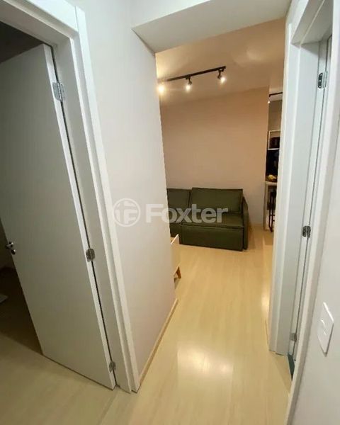 Image 6 - 848823