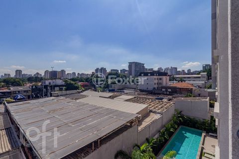 Image 7 - 848937
