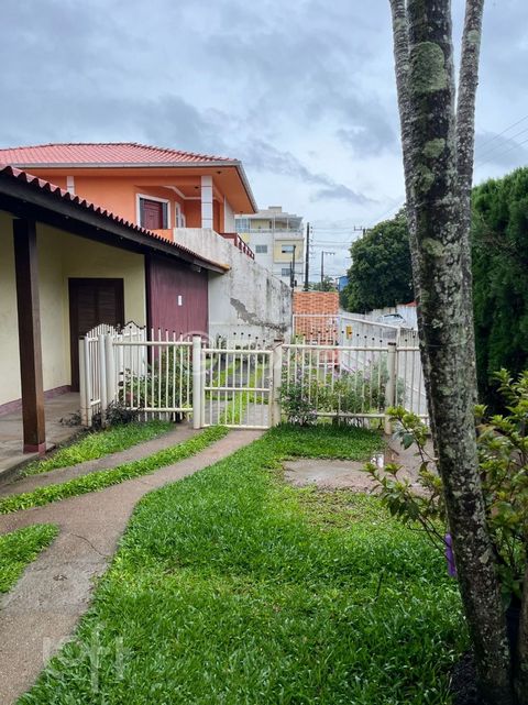 Image 3 - 849022