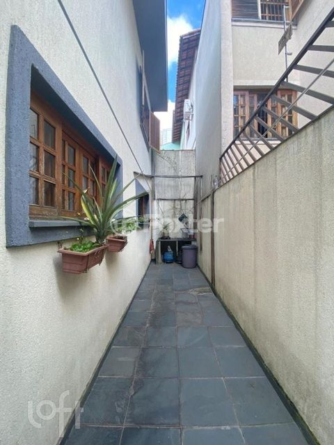 Image 4 - 849087