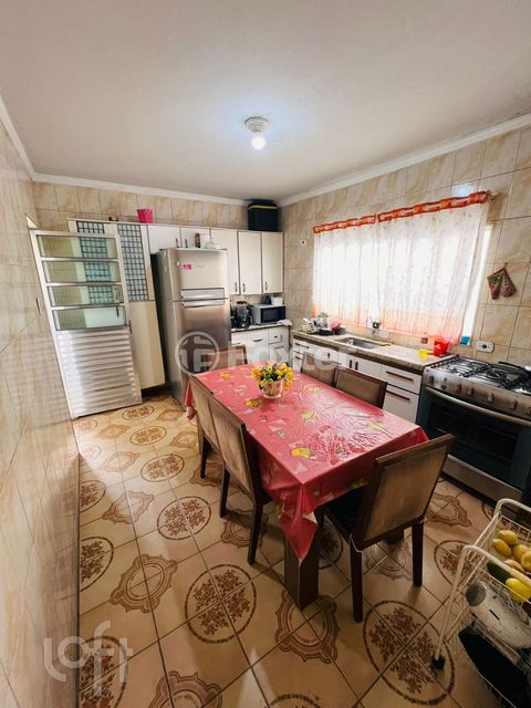 Image 17 - 849716