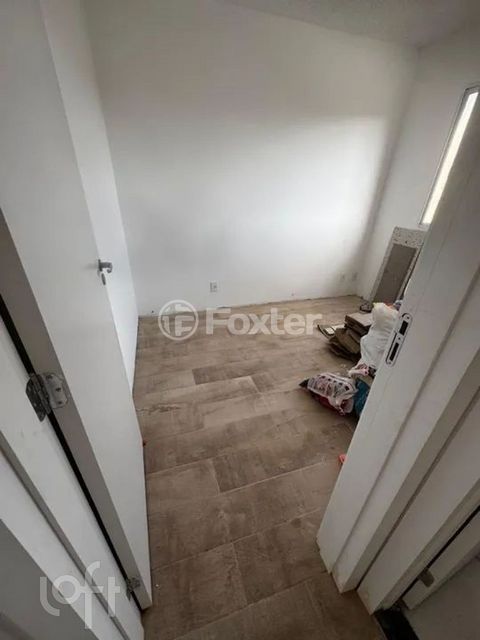 Image 3 - 849742