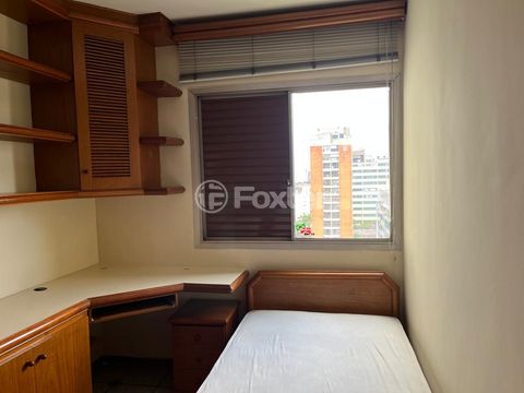 Image 7 - 849784