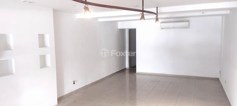 Image 7 - 849945